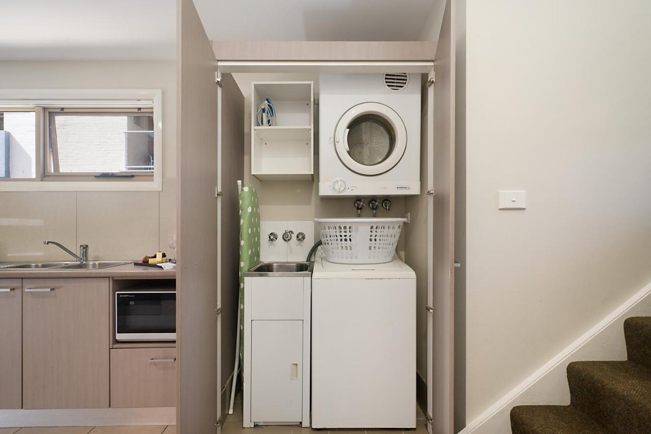 Newcastle Short Stay Accommodation - Birmingham Garden Townhouses エクステリア 写真